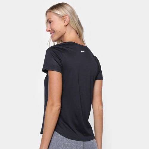 Camiseta Nike Swoosh Run Feminina