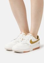 Tênis Nike Gamma Force_P08