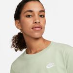 Camiseta Nike Sportswear Club Essentials_P03