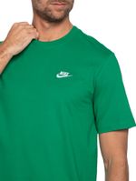 Camiseta Nike Sportswear Club Masculina_P05