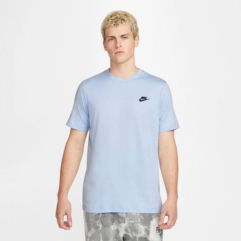Camiseta Nike Sportswear Club Masculina_P01