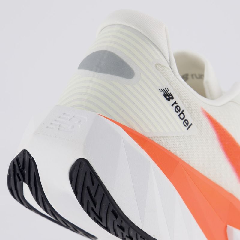 Tênis New Balance FuelCell Rebel v5_P06